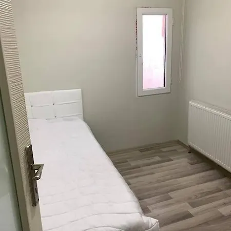 Appartamento Sweet-cozy With Terrace Provincia di Istanbul